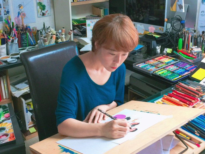 이명애 작가